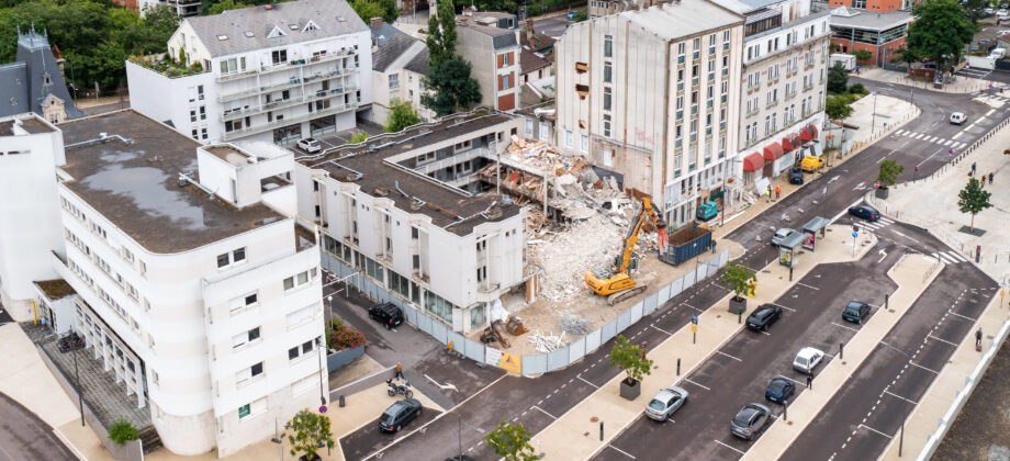 Démolition d’un ensemble immobilier au centre-ville de Troyes