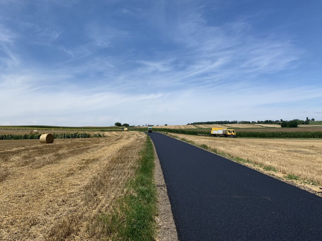 Réalisation d'un chemin agricole à Oberschaeffolsheim